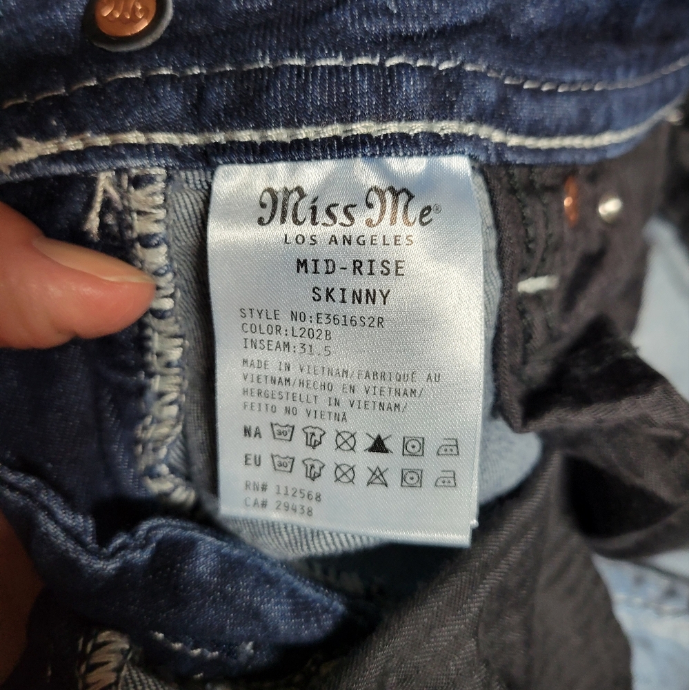Miss me jeans size 26 mid rise skinny distressed, embellished-blue/silver - Picture 12 of 15